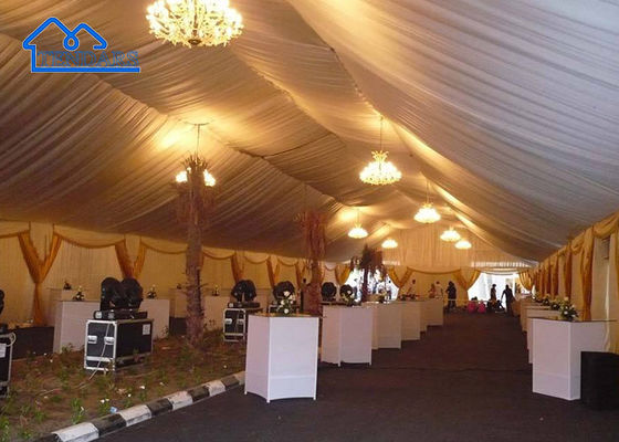 يمكن أن تخصيص خيمة حفلات داخلية فاخرة بيضاء مع غطاء والستائر